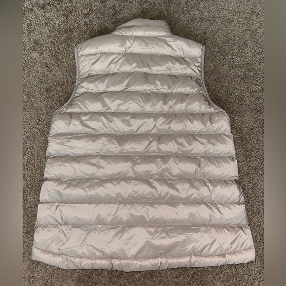 Medium size women Nude Vest - Picture 3 of 4